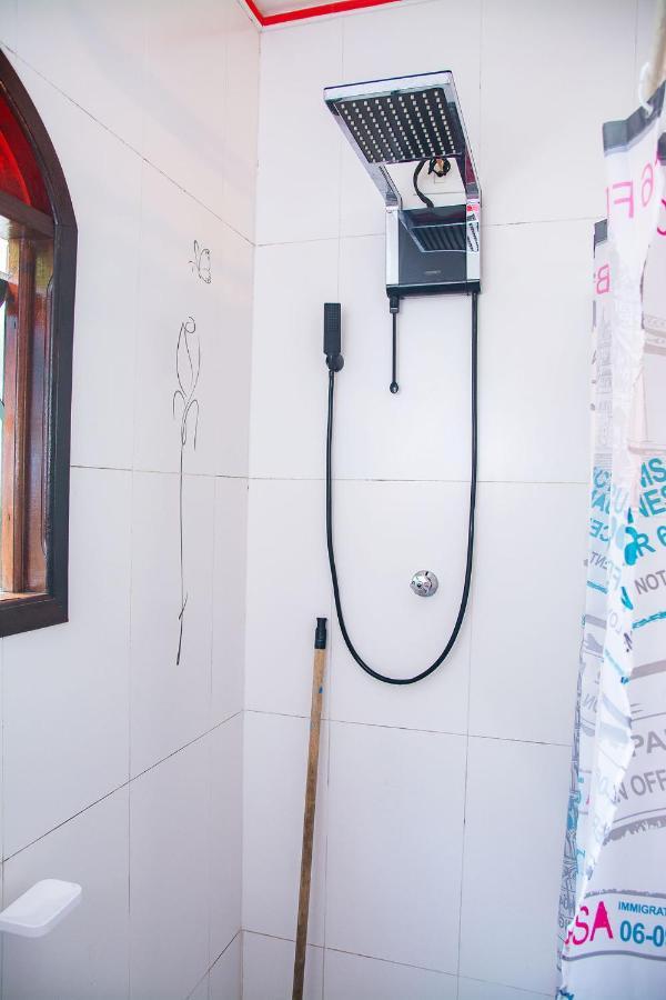 Linda Casa Com Lazer A 500M Da Praia Guaratuba Sp ベルチオガ エクステリア 写真